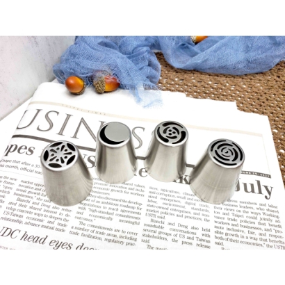 4 Pcs-Set Russian Piping Tips 