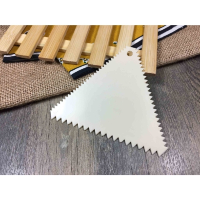 Plastic Scraper