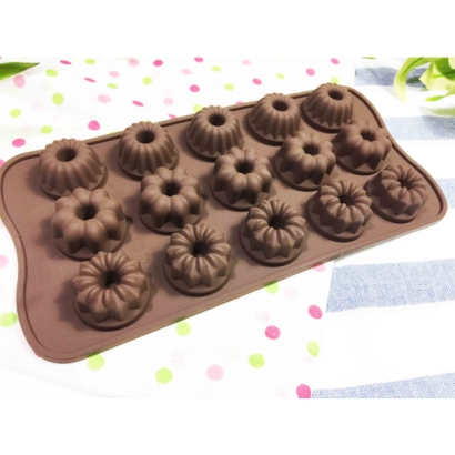 15-Cavity Cake Shaped Chocolate Silicone Mold