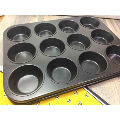 12-Cavity NonStick Muffin Pan 