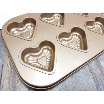 6-Cavity Nonstick Heart Shaped Baking Pan